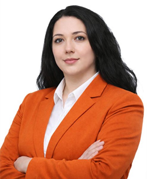 Larisa-Elena Bucataru