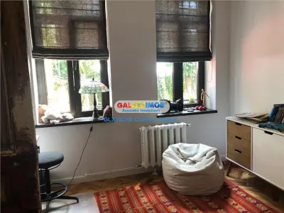 Calea Călărașilor vila P,+M  6 camere supr utila 200 mp,teren 200 mp - foto 6