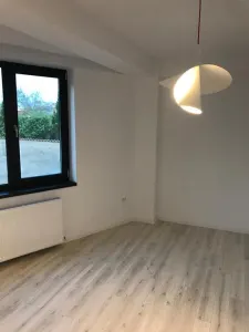 Inchiriere apartament lux,,imobil nou Ploiesti, zona  Ultracentral - foto 7