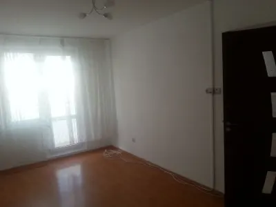 Garsoniera Astra -planete,decomandata,71500 Euro - Brasov