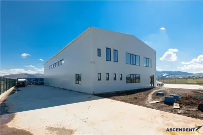 Hala moderna +3.000mp curte, conditii optime, exterior Brasov - foto 6