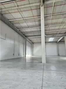 Spatiu Industrial - 7600 mp - Logistica - Productie - Depozitare - Distributie - foto 3