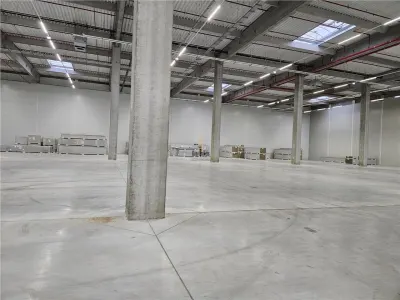Spatiu Industrial - 3500 mp - Logistica - Productie - Depozitare - foto 2