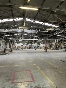 Spatiu Industrial -  2500 mp - Productie - Depozitare - Distributie - foto 7