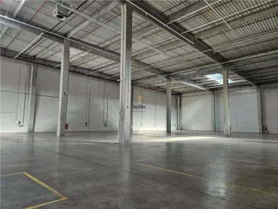 Spatiu Industrial - 4300 mp - Logistica - Productie - Depozitare - Distributie - foto 8