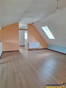 Apartament in casa, de inchiriat, rezidential/ spatiu birouri, Ghimbav-Centru - foto 19