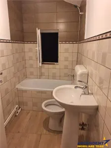 Apartament in casa, de inchiriat, rezidential/ spatiu birouri, Ghimbav-Centru - foto 20