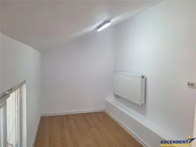 Apartament in casa, de inchiriat, rezidential/ spatiu birouri, Ghimbav-Centru - foto 3