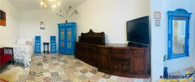 Corp de casa interbelica, mobilat si utilat, curte,  Centrul Istoric, Brasov - foto 3