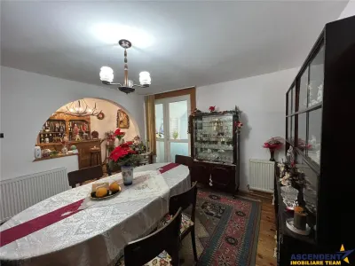 Sarmul traditiei imbinat cu confortul modern: Rezidenta de exceptie, Central, Tarlungeni, Brasov - foto 9