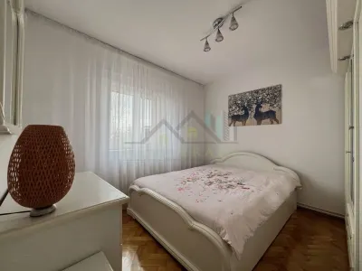 Apartament 3 camere zona Centrul Civic - foto 4