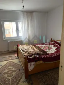 Apartament 3 camere etaj intermediar zona Noua - foto 2