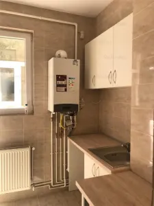 Vanzare apartament 3 camere | Piata Romana metrou | etaj 1/4 | decomandat | renovat | fara risc seismic | - foto 12