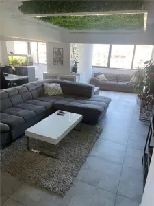 Vanzare Duplex 4 camere superb | Bd Unirii | stradal | vedere integrala la bulevard | 120mp utili | superb renovat | amenajat - foto 13