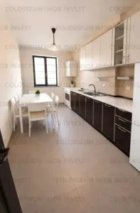 Apartament 2 camere, decomandat - zona Brasovul Vechi - foto 3
