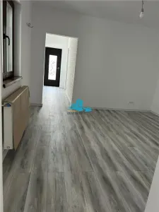 Vanzare casa 3 camere, 2 bai, curte 300 mp, Parc Bazilescu, renovata integral - foto 5