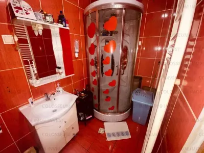 Apartament 2 camere semidecomandat - zona Centrul Istoric - foto 5