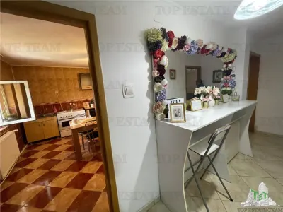 Vila pentru 3 familii si oportunitate investitie in zona Obor - foto 12