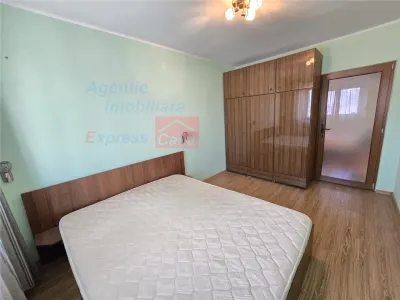 Apartament tip penthouse, 3 camere, Semicentral - foto 3