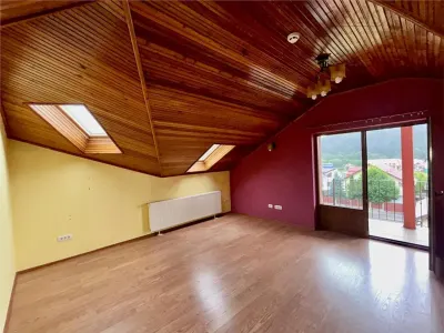 Vila de 6 camere , zona Bunloc - foto 8
