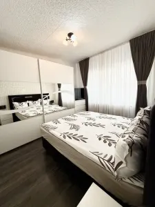 Apartament 2 camere renovat zona Astra- Carpatilor - foto 2