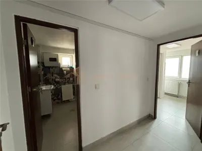 Inchiriere spatiu de birouri - foto 8