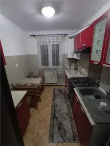 Inchiriere - Podu Ros - Apartament 4 camere - foto 2