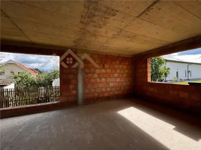 Casa la rosu, 3 dormitoare , Satu Nou de Jos - foto 10