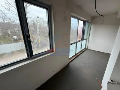 Apartament cu 2 camere zona Hlincea etajul 1 - 65mp - foto 4