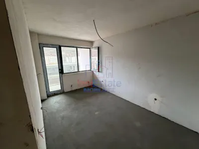 Apartament cu 3 camere Hlincea etajul 1 de 76mp - foto 11