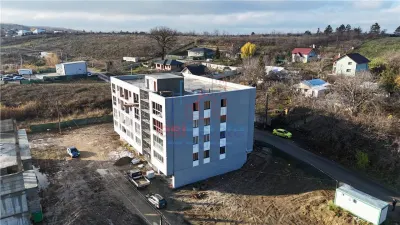 Apartament cu 3 camere Hlincea etajul 1 de 76mp - foto 3