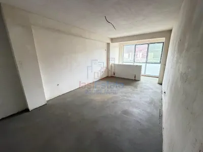Apartament cu 3 camere Hlincea etajul 1 de 76mp - foto 4