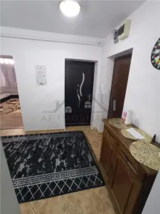 Apartament 4 camere Podu Ros - foto 12