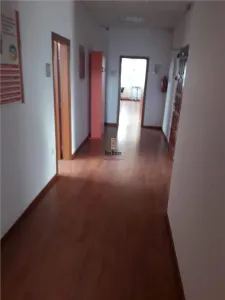 Spatiu Comercial - 450 mp - Piata Cibin - Clinica Medicala - IT - Servicii - foto 6