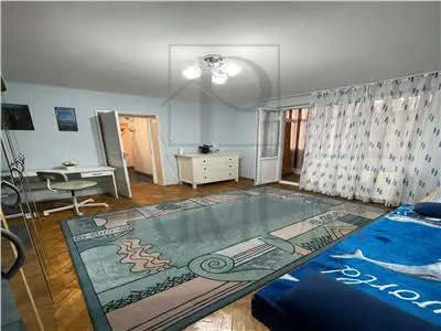 Piata 700 - 2 Camere - Etaj 2 - Decomandat - Centrala Proprie - foto 5