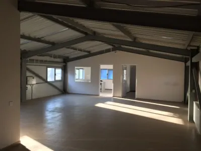 Spatiu birouri si depozit in Ploiesti, zona Xenia. - foto 19