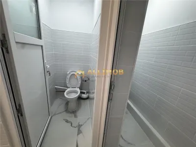 Spatiu comercial de 120 mp in Plopeni, zona cu vad . - foto 16