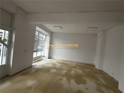 Spatiu comercial de 120 mp in Plopeni, zona cu vad . - foto 7