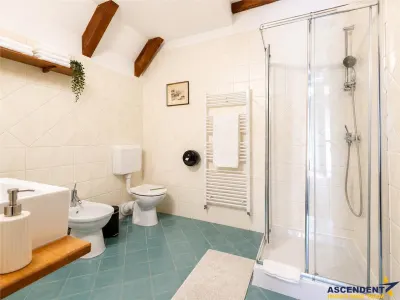 Langa Castelul Bran: Pensiune + restaurant + transfer afacere activa - foto 9