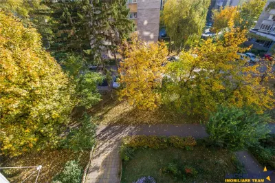 Apartament 2 camere, etaj 2, incadrat de verde, oportunitate personalizare - foto 3
