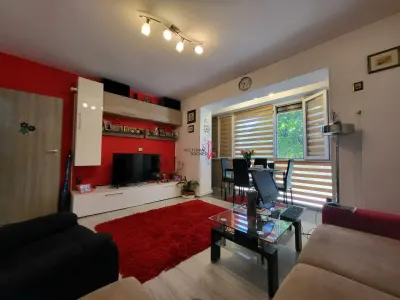 3 CAMERE DECOMANDAT + 2 PARCARI + 30MP CURTE(PROPRIETATE) - foto 5
