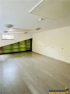 Proprietate versatila-:pretabila spatiu birouri, gradinita/scoala, centru medical, zona Blumana, Brasov - foto 11