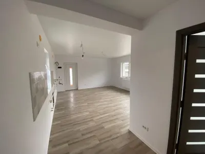 Ap. 2 camere, Valea Lupului-Rediu, 51mp, Gradina,0% comision - foto 3