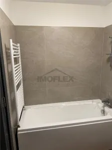 Apartament doua camere  Ansamblu rezidential,finisaje de lux balcon luminos - foto 10