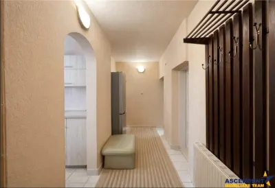 Casa potential:activitati comerciale, birouri, locuire multifamiliala,677 mp teren - foto 16