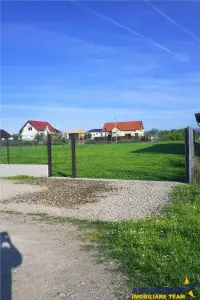 800mp teren intravilan, ingradit, cu facilitati, Bod, Brasov - foto 3