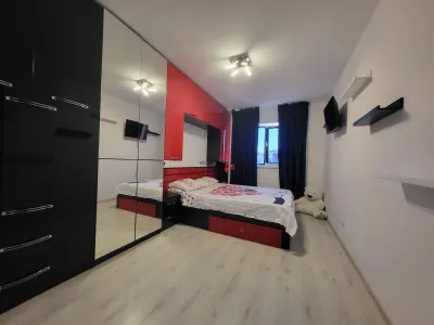 APARTAMENT 2 CAMERE CU PARCARE SI MOBILAT/UTILAT - foto 7