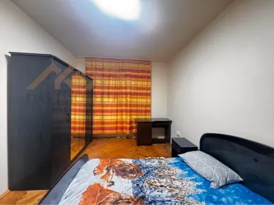 Central, zona liceului Eminescu, Lucaciu, apartament 2 camere decomandat - Baia Mare