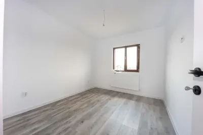 Capat CUG 2 camere D 47 mp  Lunca Cetatuii - foto 4