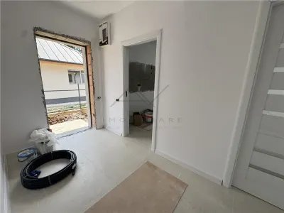 Vanzare Casa Parter La Cheie| TOATE  UTILITATILE -TEREN - 3 camere - foto 8